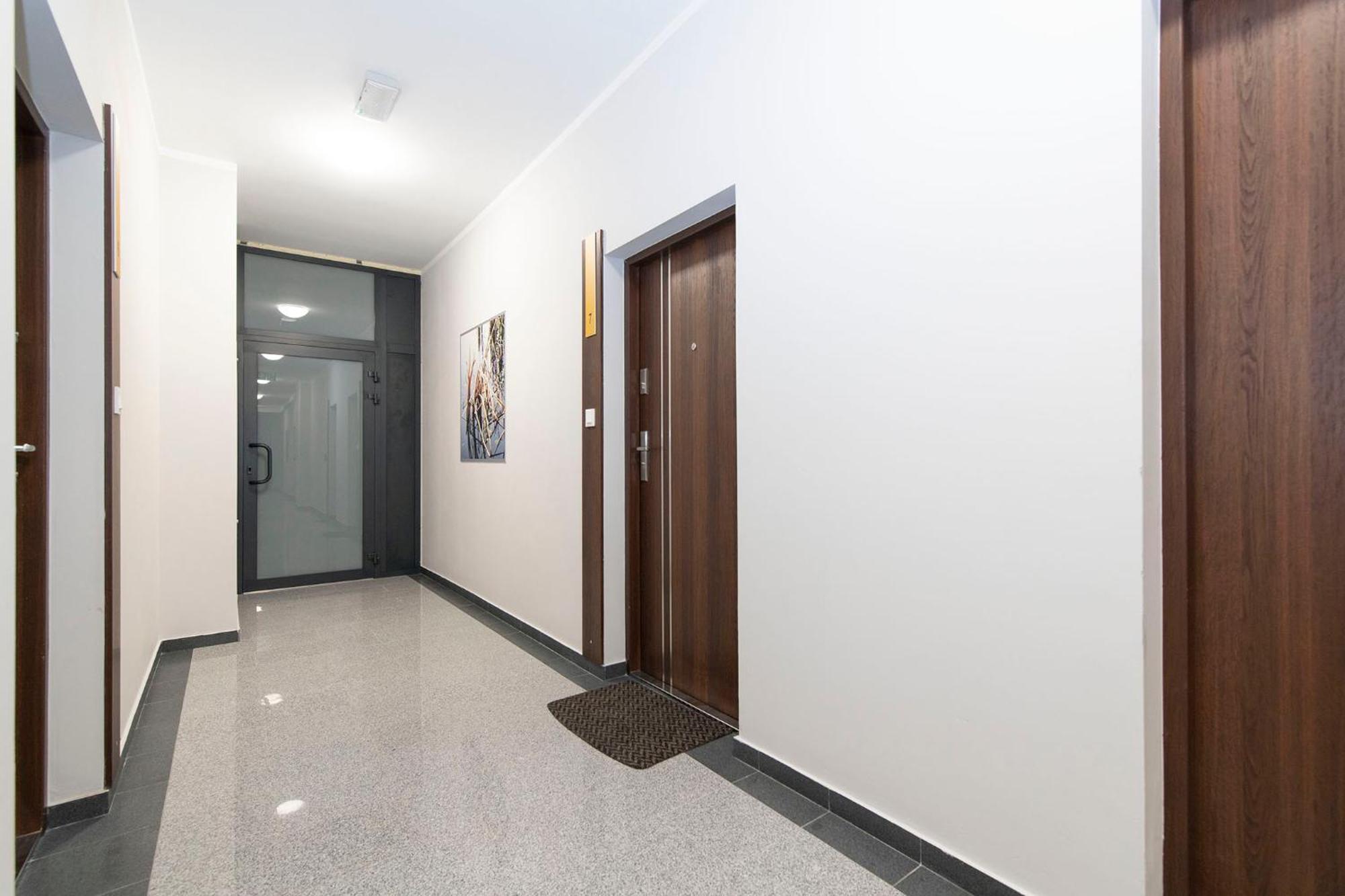 Apartament Ukiel Park 7 Przy Plazy Miejskiej - Klimatyzacja,Free Parking,Fv Олщин Екстериор снимка